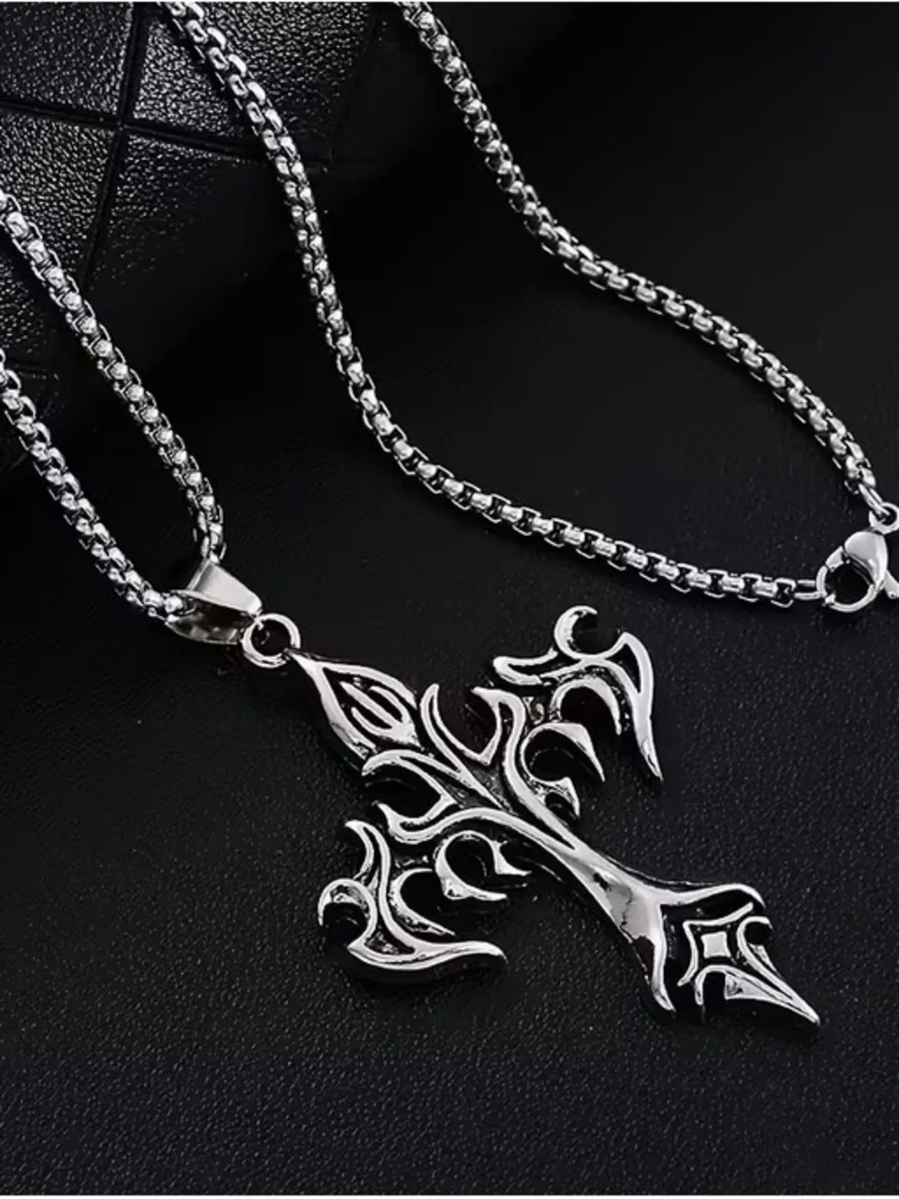 Men's Silver Gothic Cross Pendant Necklace
